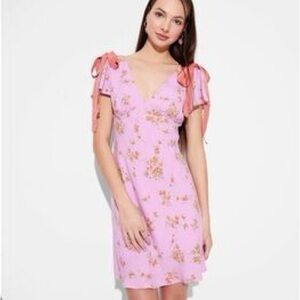 NWT Wild Fable Bow Floral Dress Size M